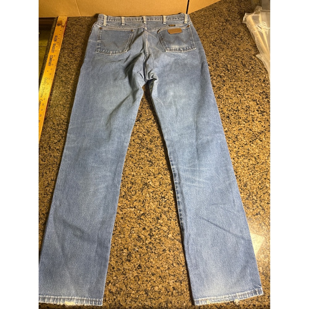 Wrangler 13MWZ Cowboy Cut Jeans Mens 38x36 Light Wash Denim Straight Leg Western - Picture 8 of 10